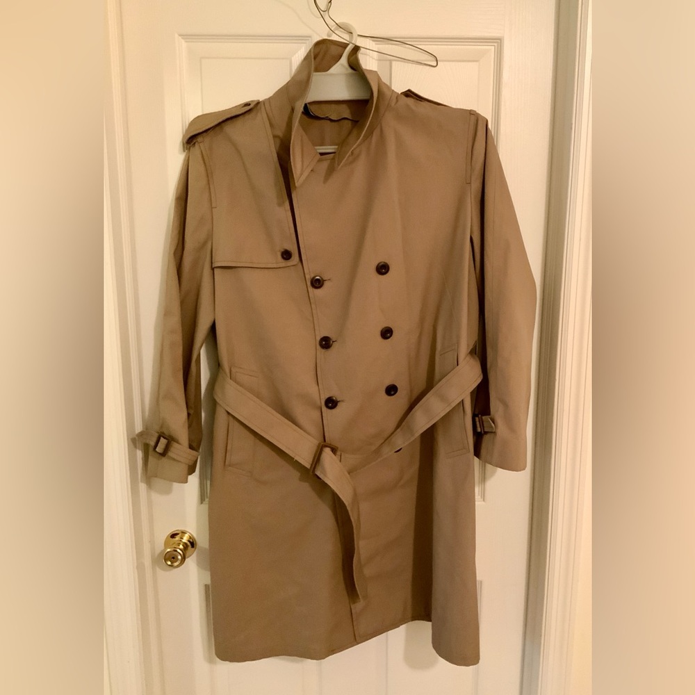 EVC, VINTAGE. LONDON FOG MAINCOAT. USA